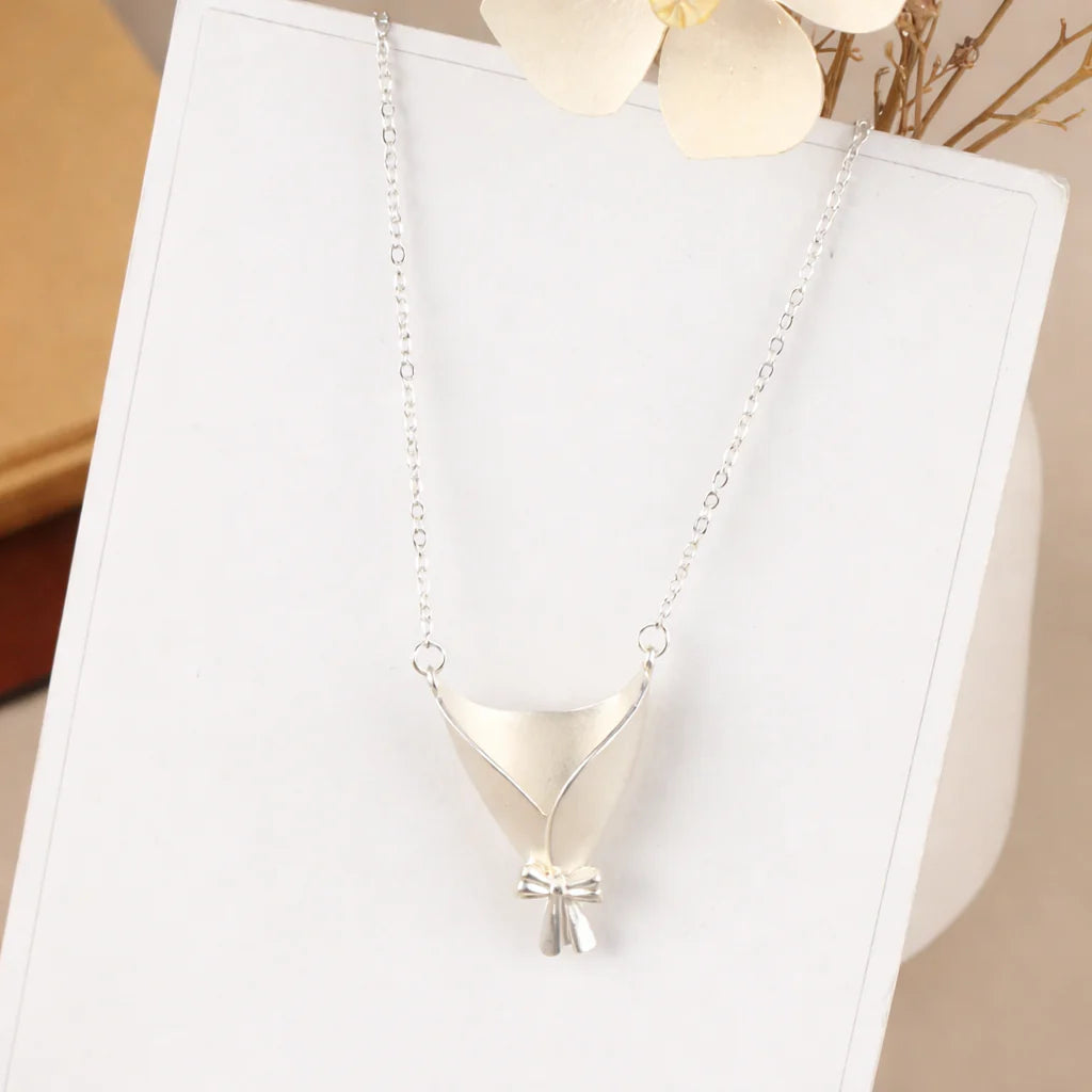 Eternal Bouquet Necklace